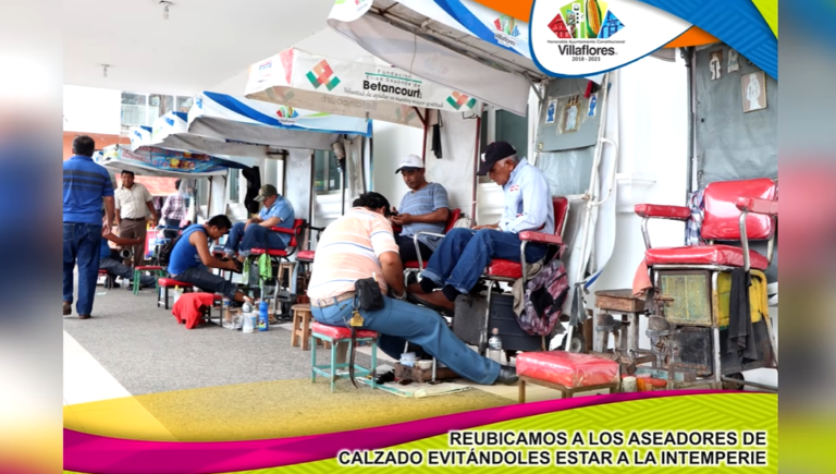 Los aseadores de calzado fueron reubicados en el pasillo de la presidencia municipal