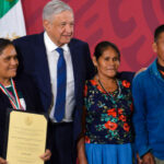 Presidente entrega Premio Nacional de Derechos Humanos