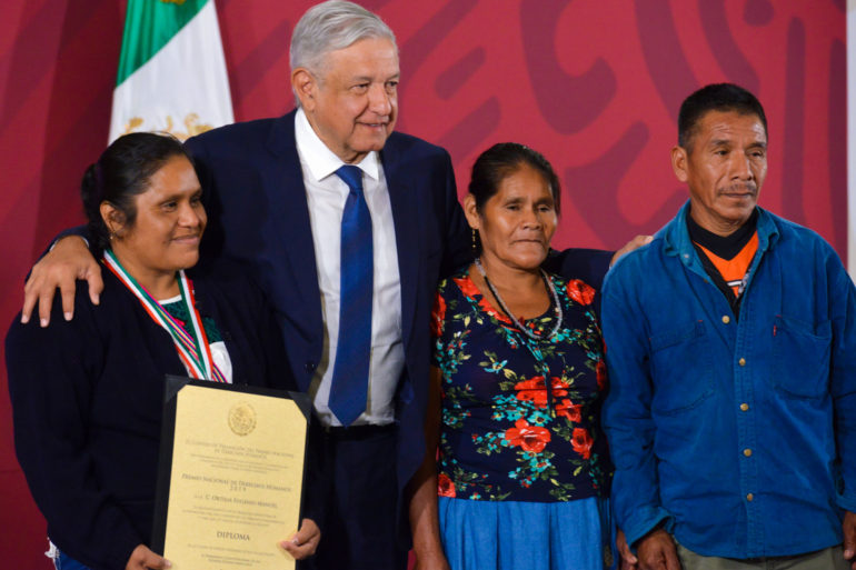 Presidente entrega Premio Nacional de Derechos Humanos