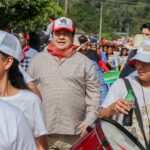 Mariano Rosales encabeza desfile por aniversario 85 de ejido Agrónomos Mexicanos