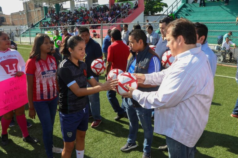 Inaugura Mariano Rosales Zuarth Liga Municipal de Fútbol Unificada