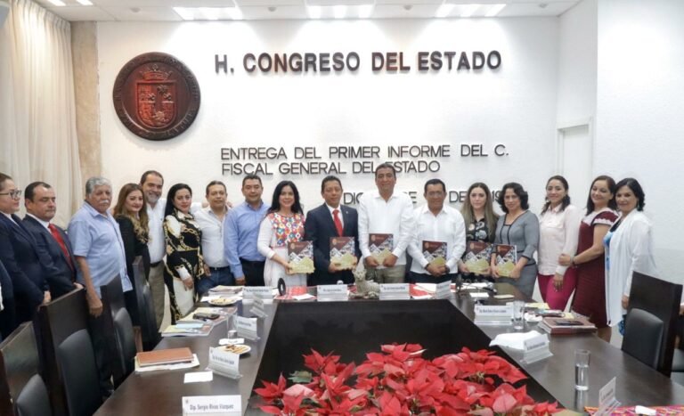 Entrega Llaven informe de actividades ante el Congreso; destaca restablecimiento del Estado de derecho