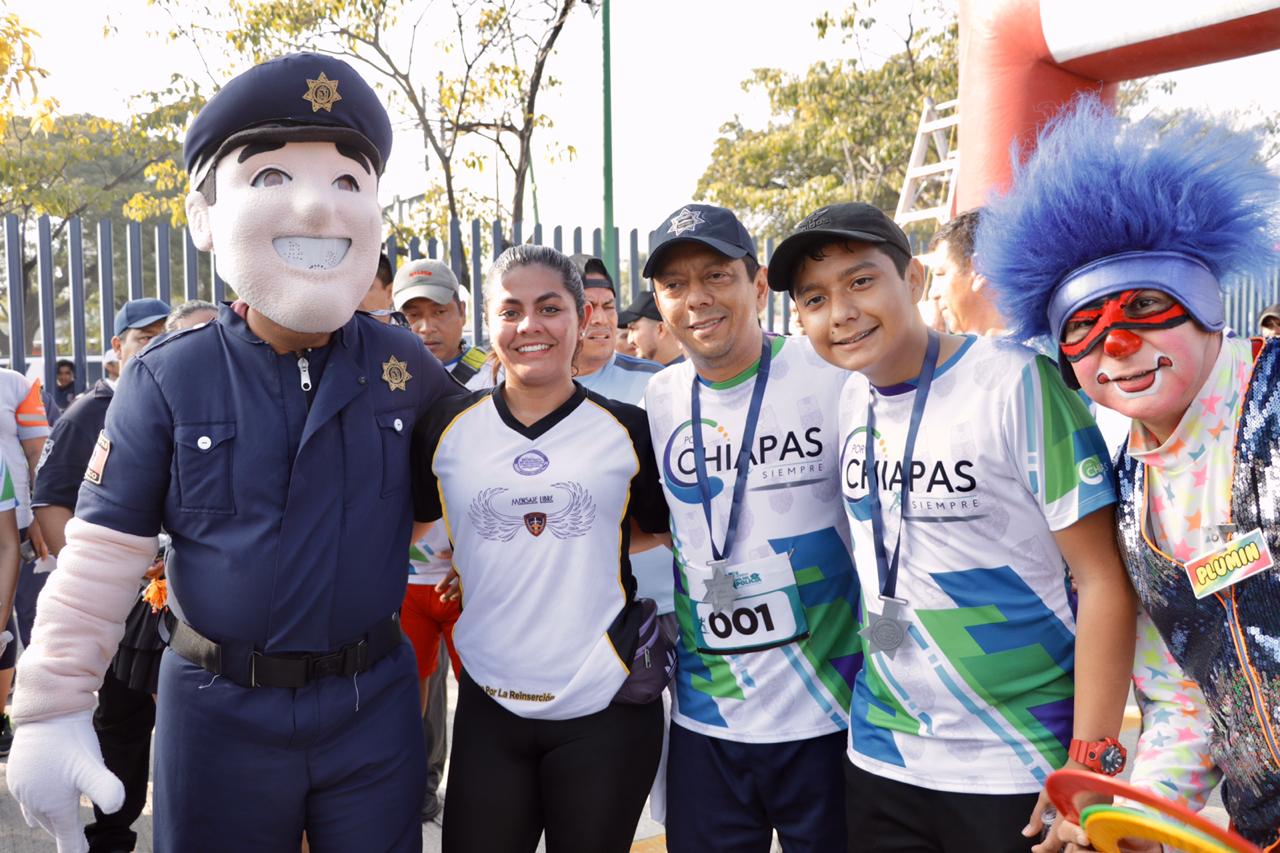 Participa Jorge Llaven en carrera pedestre Día del Policía