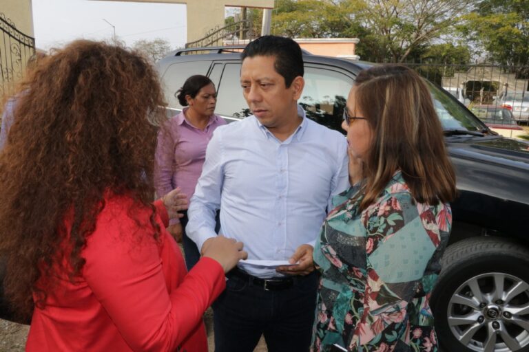 Se reúne Jorge Llaven con líderes de las regiones Istmo Costa y Valles Zoque