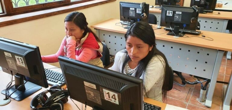 Lanza UNACH Virtual convocatoria especial de inglés para sedes académicas