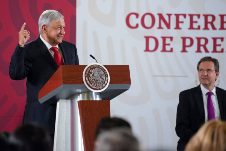 La Escuela es Nuestra fomenta democracia e involucra a familias en combate a corrupción: presidente AMLO; presentan avances en rehabilitación de escuelas