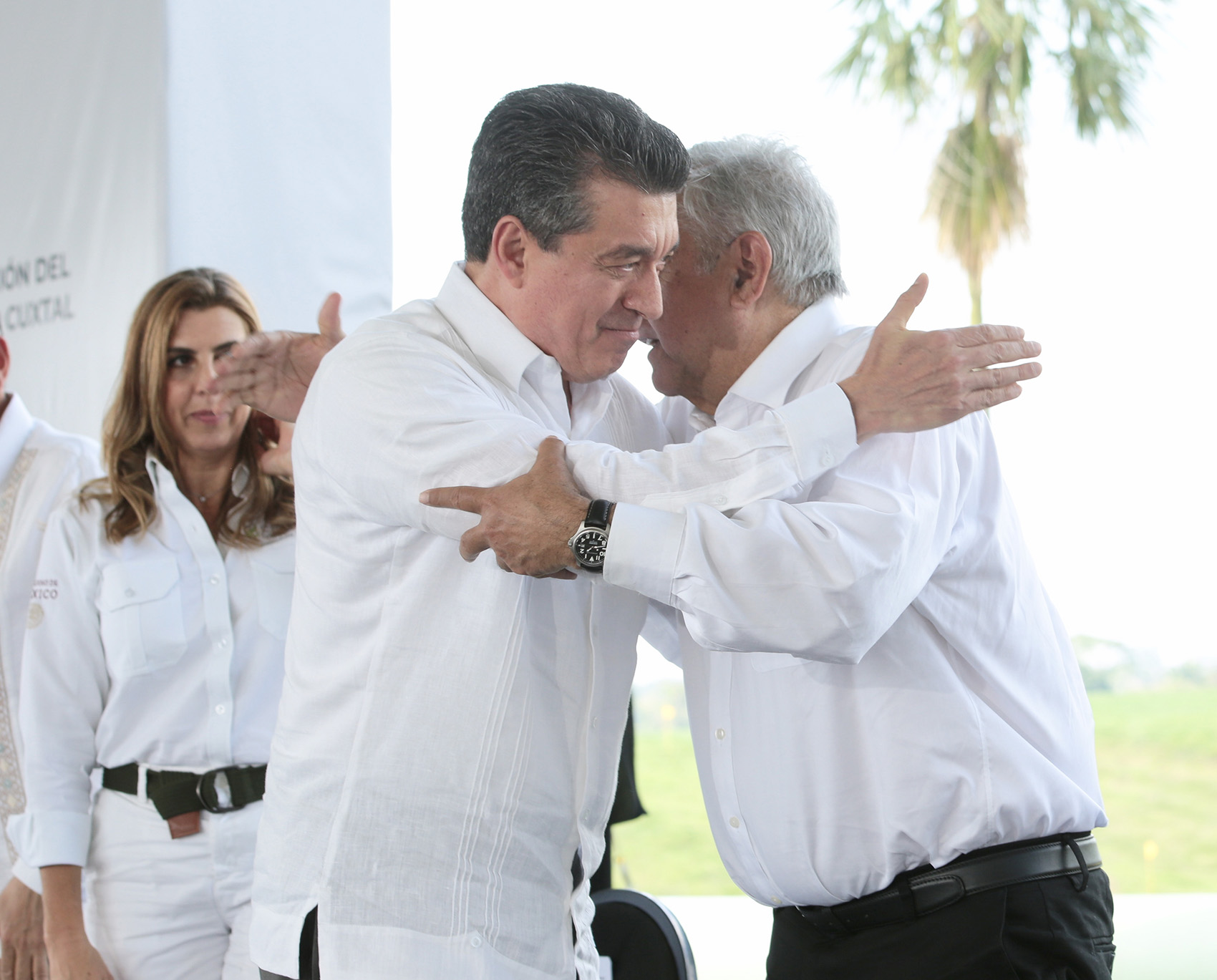 Rutilio Escandón acompañó al presidente AMLO en inicio de construcción del Gasoducto Cuxtal 1
