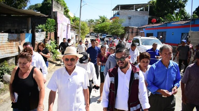 En la colonia “El Confeti”… EDIL GURRÍA PENAGOS INAUGURA OBRA DE PAVIMENTACIÓN MIXTA DE CALLES