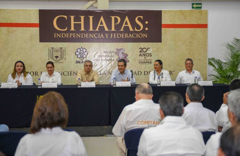 Presentan en la UNACH exposición itinerante Chiapas: Independencia y Federación