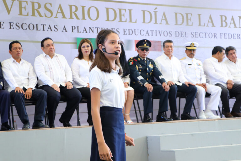 Rutilio Escandón encabezó ceremonia del 199 aniversario del Día de la Bandera