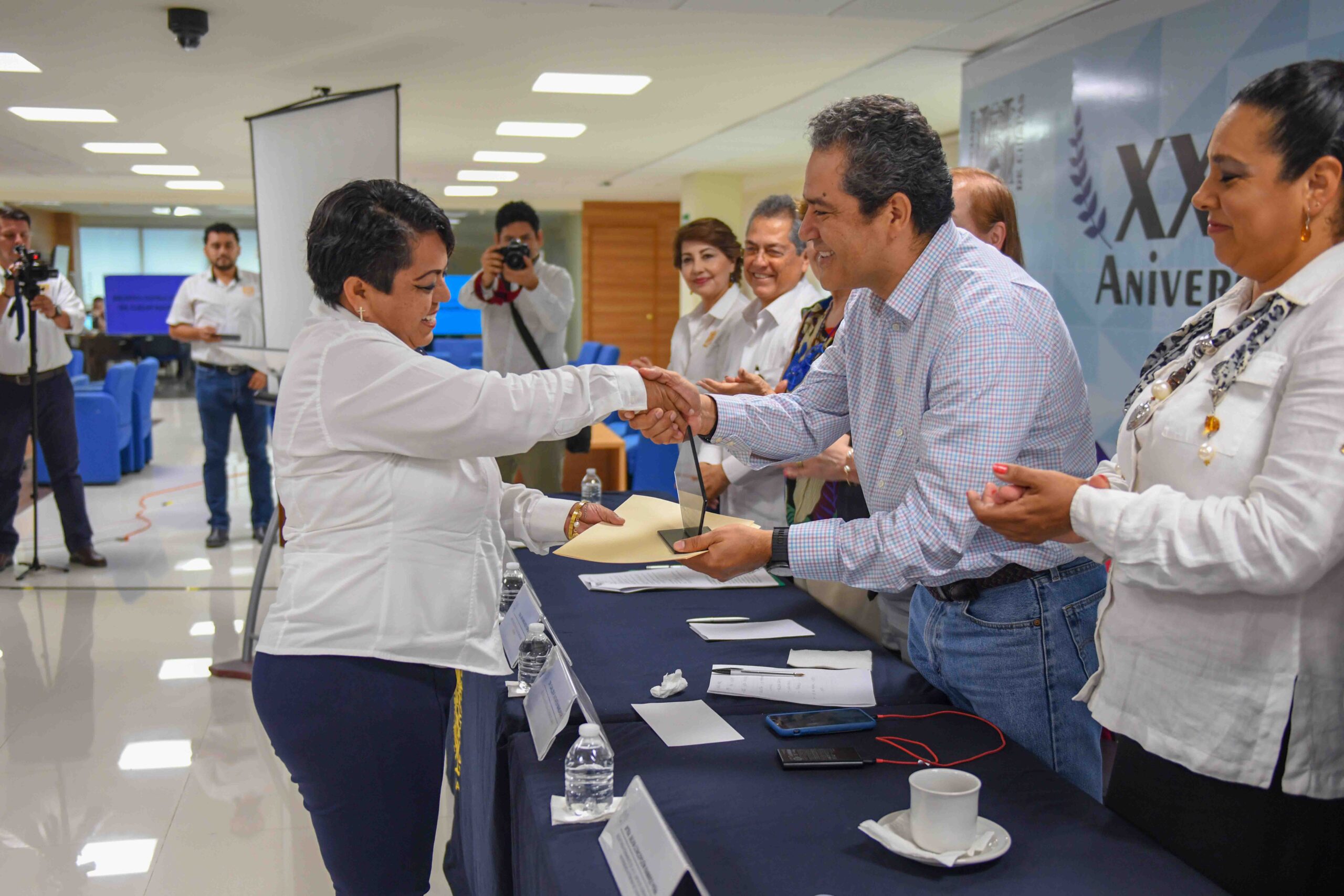 Celebran el 35 aniversario de la inauguración de la Biblioteca Central  Universitaria de la UNACH «Carlos Maciel Espinosa»