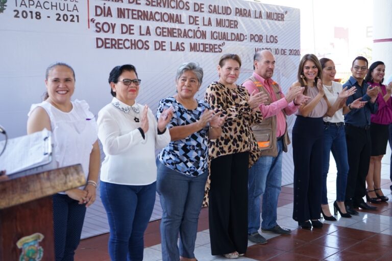 PRESIDENTA MUNICIPAL, ROSA IRENE URBINA CASTAÑEDA PRESIDE  FERIA DE SERVICIOS DE SALUD PARA LA MUJER EN EL MARCO DEL DÍA INTERNACIONAL DE LA MUJER