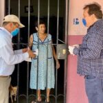 Ayuntamiento de Villaflores y Distrito de Salud realizan brigada casa por casa y entregan medicamentos