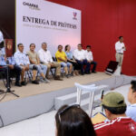 Entrega Rutilio Escandón prótesis a hombres y mujeres de 27 municipios de Chiapas