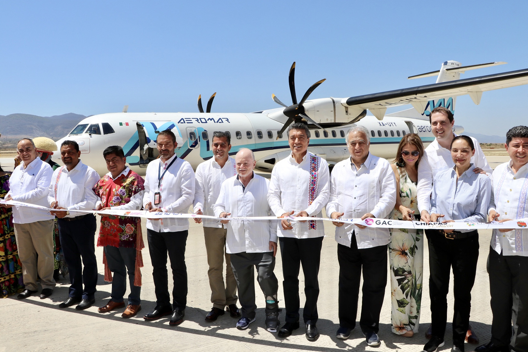 Rutilio Escandón y titular de Sectur, Miguel Torruco, inauguran nuevo vuelo de Aeromar