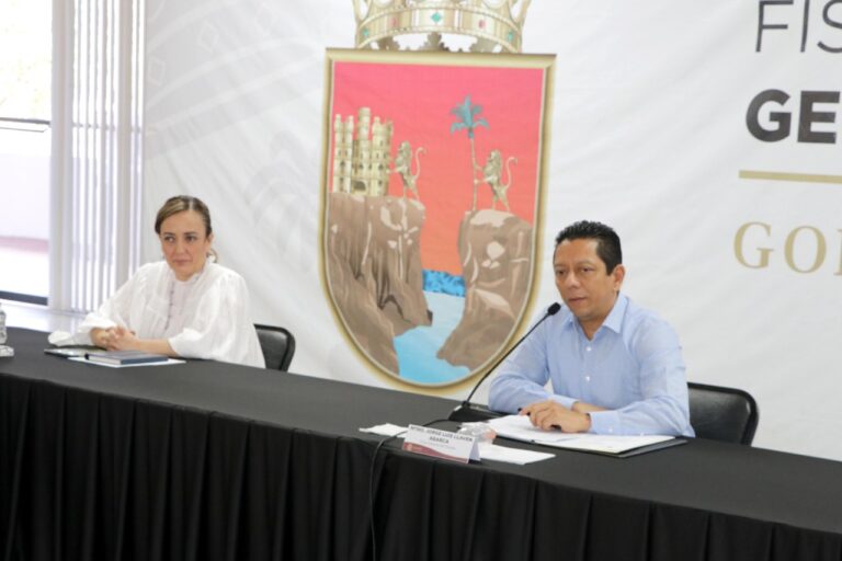 Solo actuando dentro del marco legal construiremos un Chiapas en paz: Llaven Abarca