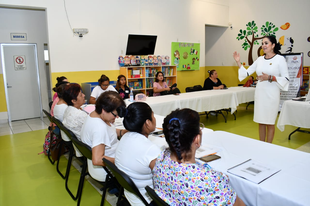 En el Campus IV Imparte UNACH curso-taller para la atención, cuidado y desarrollo integral de niñas y niños