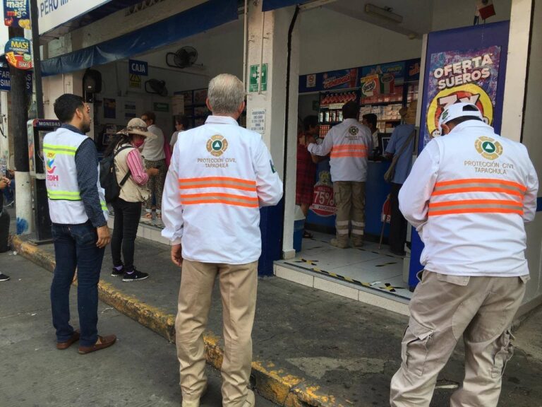 FORTALECEN ACCIONES PREVENTIVAS DE LA JORNADA NACIONAL DE SANA DISTANCIA EN PRIMER CUADRO DE LA CIUDAD POR COVID-19