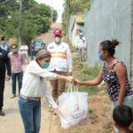 ALCALDESA ROSA IRENE URBINA INICIA ENTREGA DE PRODUCTOS DE LA CANASTA BÁSICA A FAMILIAS VULNERABLES