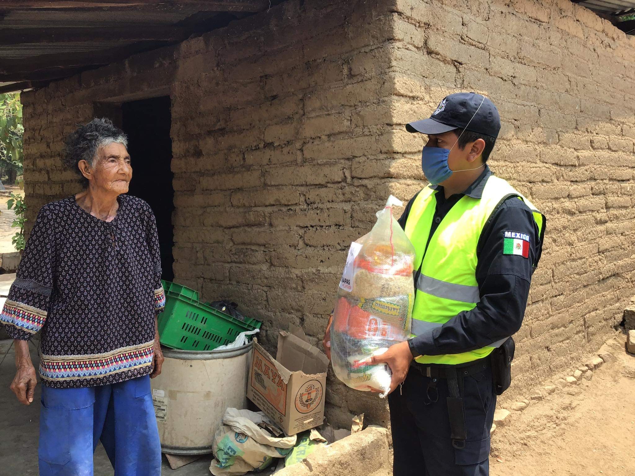 Villaflores agradece al gobernador Rutilio Escandón por las despensas para personas vulnerables