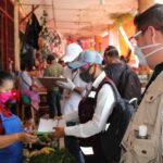 APLICAN MEDIDAS PREVENTIVAS POR COVID-19 EN EL MERCADO SEBASTIÁN ESCOBAR