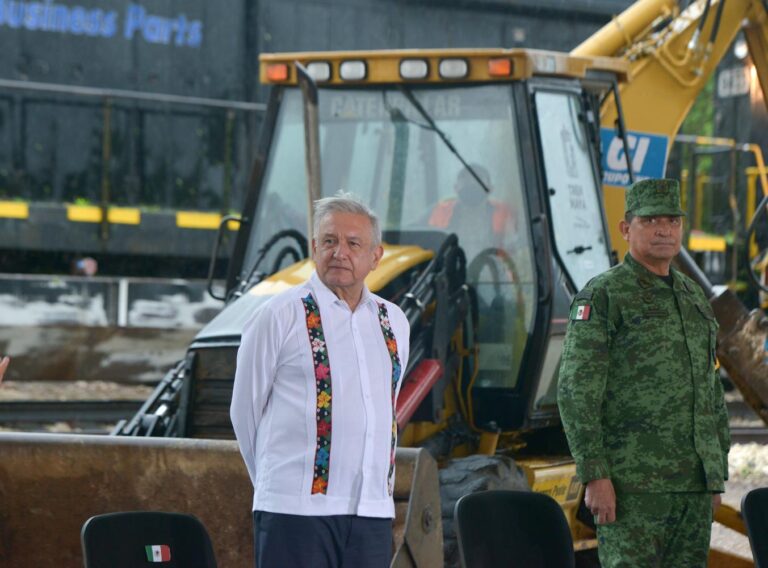 Presidente da banderazo al tramo 3 Calkiní – Izamal del Tren Maya; traerá bienestar a la región y no afectará al ambiente, afirma