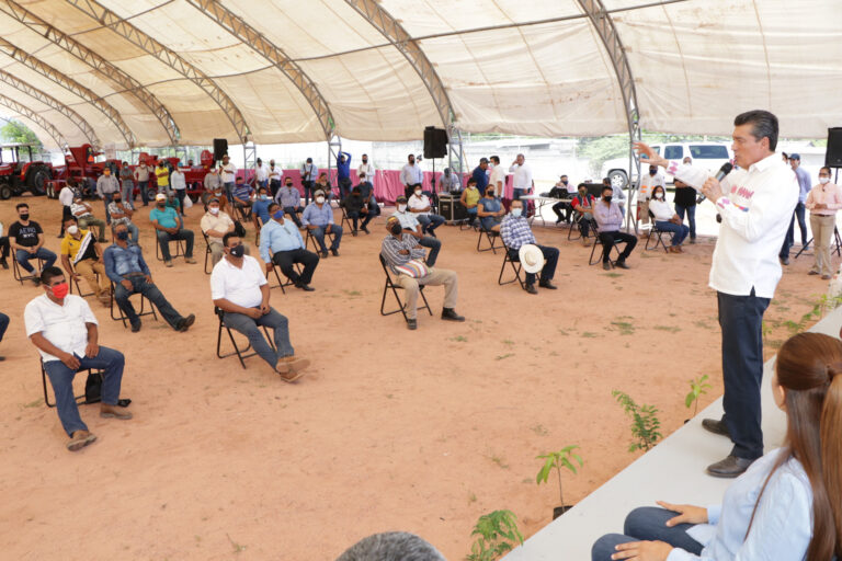 Apoyos para el campo se dan sin condicionamiento ni intermediarios: Rutilio Escandón