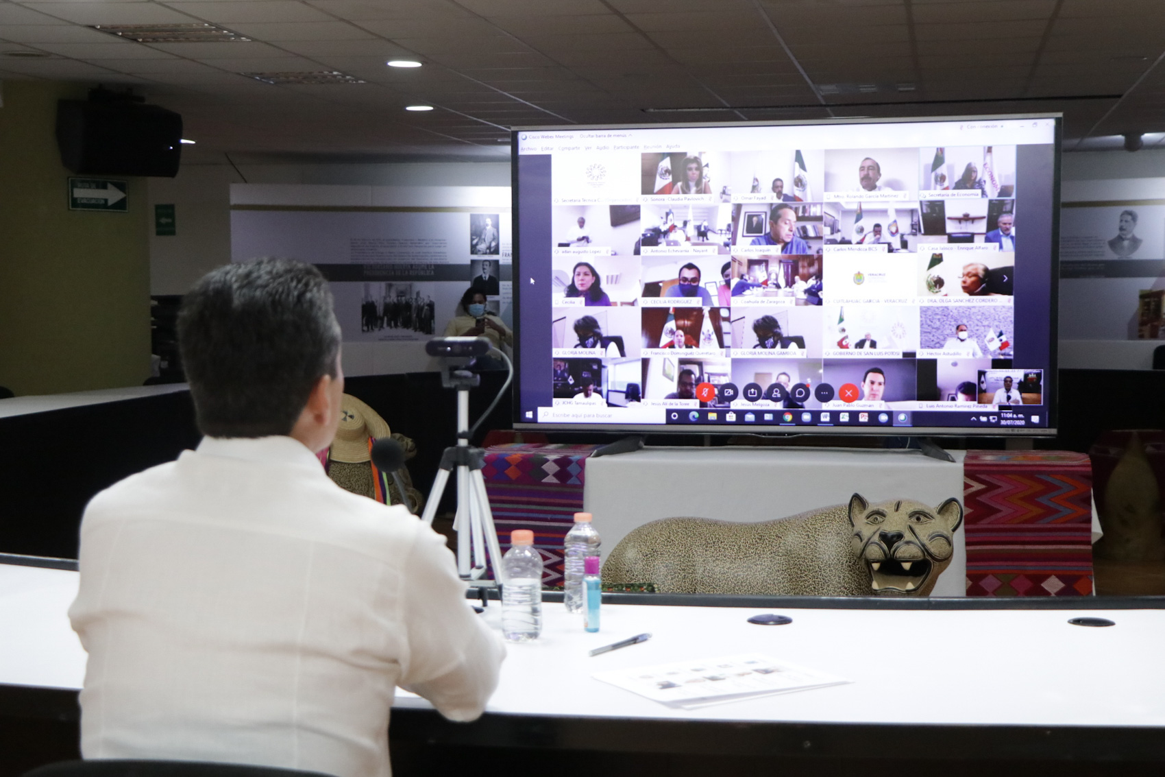 Participa Rutilio Escandón en reunión virtual entre Conago y autoridades federales