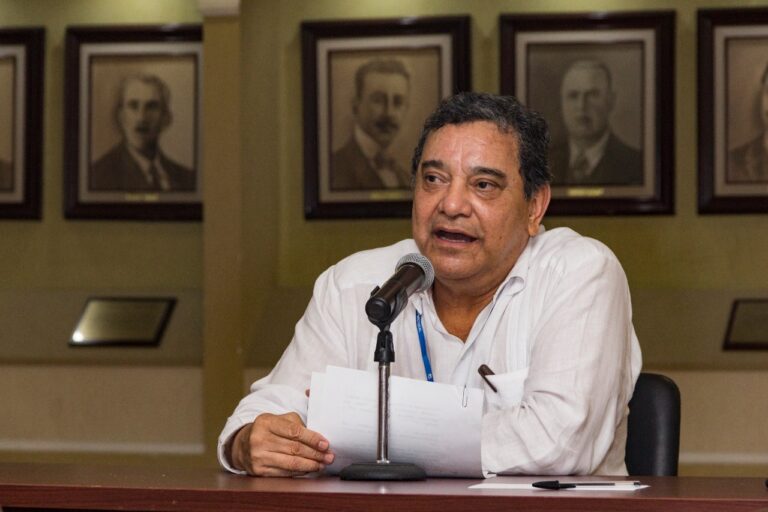 Clausuran, el gobernador Rutilio Escandón Cadenas y el presidente del Poder Judicial Juan Óscar Trinidad Palacios, Ciclo de Conferencias por el Día Las y Los Abogados