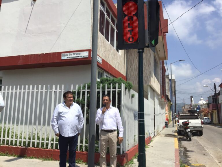 Inicia segunda etapa de semaforización en Villaflores