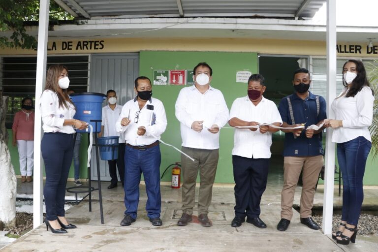 Alcalde Mariano Rosales Zuarth da arranque del ciclo escolar 2020-2021.