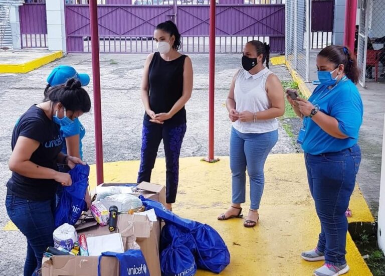 UNICEF DONA ARTÍCULOS DE HIGIENE AL DIF TAPACHULA