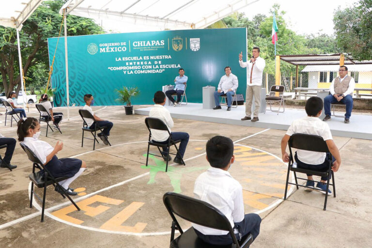 Gobernador Rutilio Escandón y Edil Mariano Rosales constatan apoyos del programa La Escuela Es Nuestra