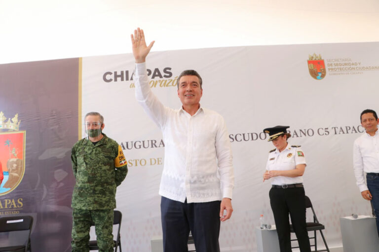 Inaugura Rutilio Escandón Escudo Urbano C5 en Tapachula