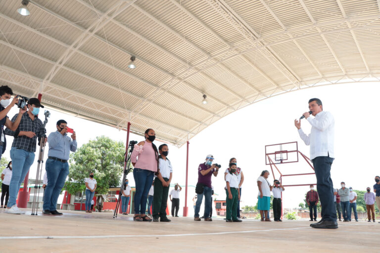 Trabajamos para garantizar espacios educativos dignos y de calidad: Rutilio Escandón