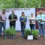 AYUNTAMIENTO DE TAPACHULA DONA ÁRBOLES MADERABLES Y FRUTALES AL SECTOR GANADERO LOCAL