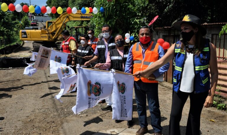 INICIA CONSTRUCCIÓN DE PUENTE COLAPSADO EN VALLE HERMOSO DE TAPACHULA