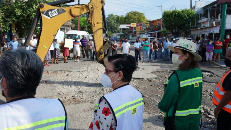 AYUNTAMIENTO PAVIMENTA MÁS CIRCUITOS VIALES PARA MEJORAR LA MOVILIDAD DE HABITANTES