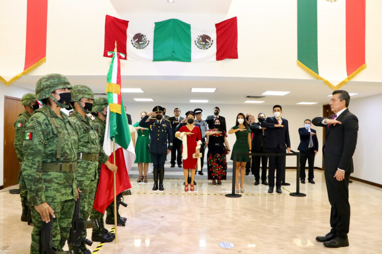 Rutilio Escandón conmemora 210 Aniversario del Grito de Independencia