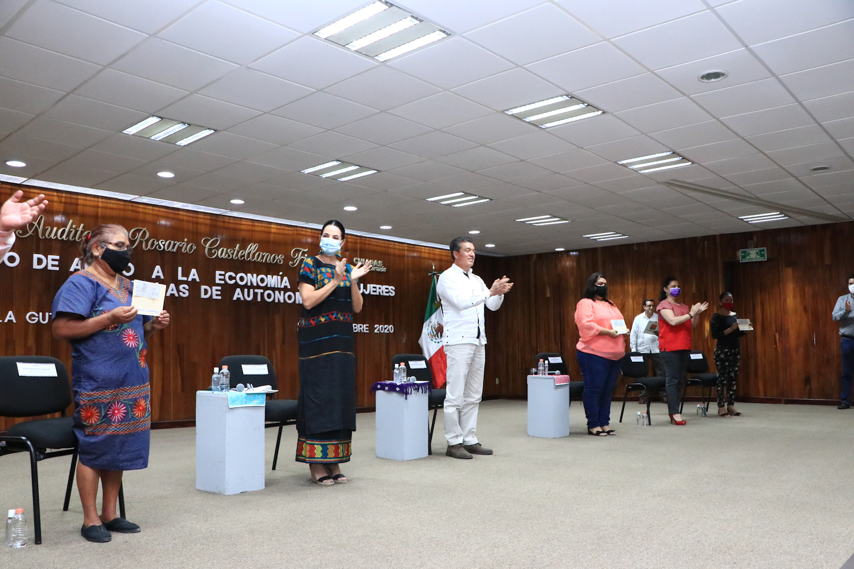 Reconoce Rutilio Escandón compromiso de mujeres beneficiadas con apoyos de “Semillas de Autonomía”