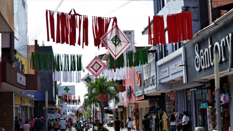 LLAMA EL AYUNTAMIENTO DE TAPACHULA A CELEBRAR LAS FIESTAS PATRIAS DESDE CASA