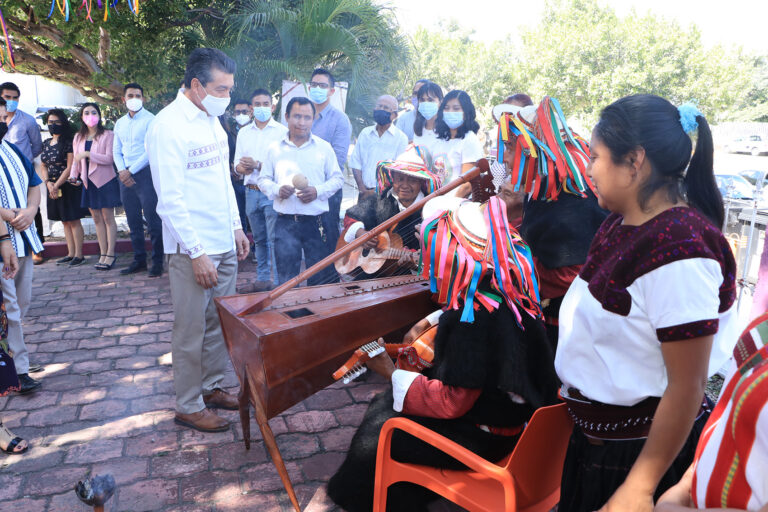 Inaugura Rutilio Escandón instalaciones del Instituto de la Juventud del Estado de Chiapas