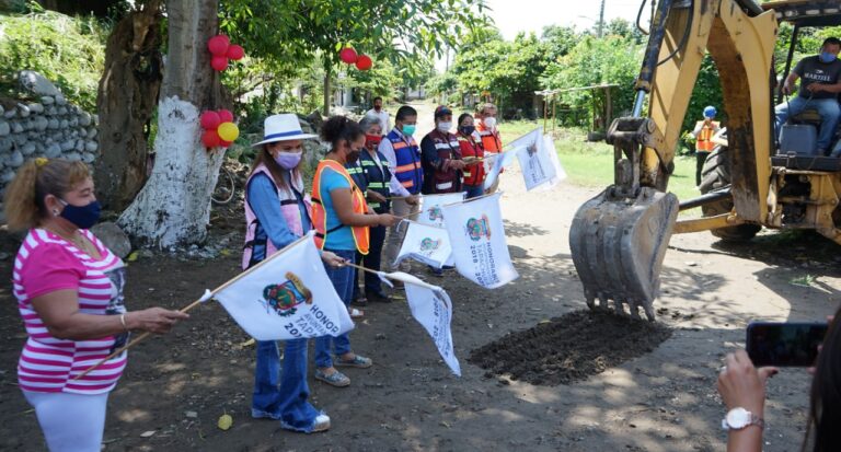 CON OBRAS VIALES, AYUNTAMIENTO MEJORA LA CALIDAD DE VIDA DE MÁS FAMILIAS TAPACHULTECAS