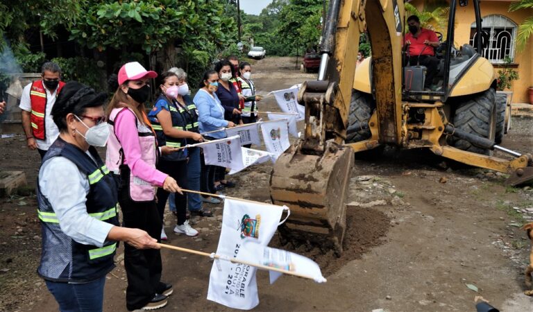 CON OBRAS SE ATIENDE REZAGO HISTÓRICO EN ZONAS RURALES DE TAPACHULA