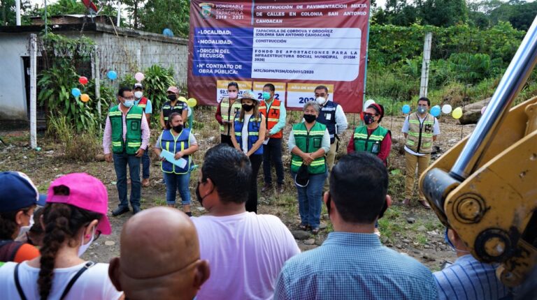 INICIAN TRABAJOS DE PAVIMENTACIÓN EN SAN ANTONIO CAHOACÁN