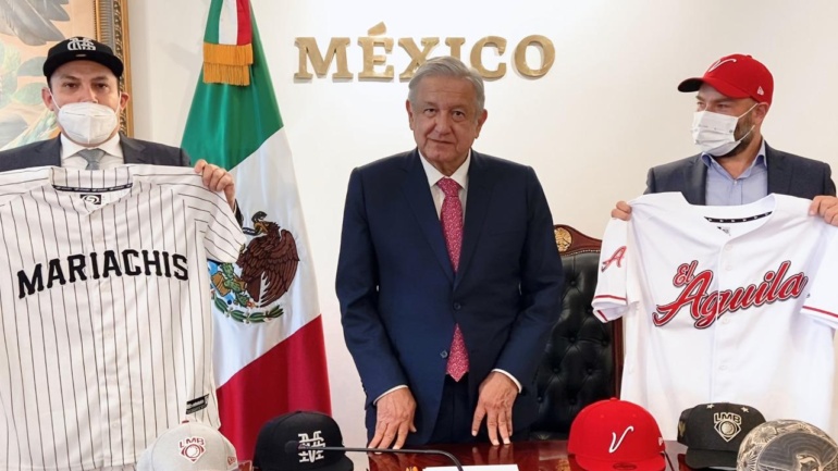 Presidente anuncia nuevas franquicias de béisbol; reafirma compromiso con el impulso al deporte