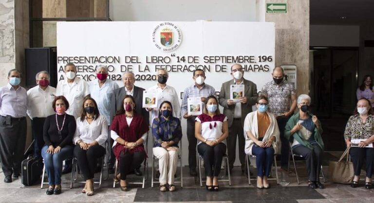 Presentan libro: “196 Aniversario de la Federación de Chiapas a México”