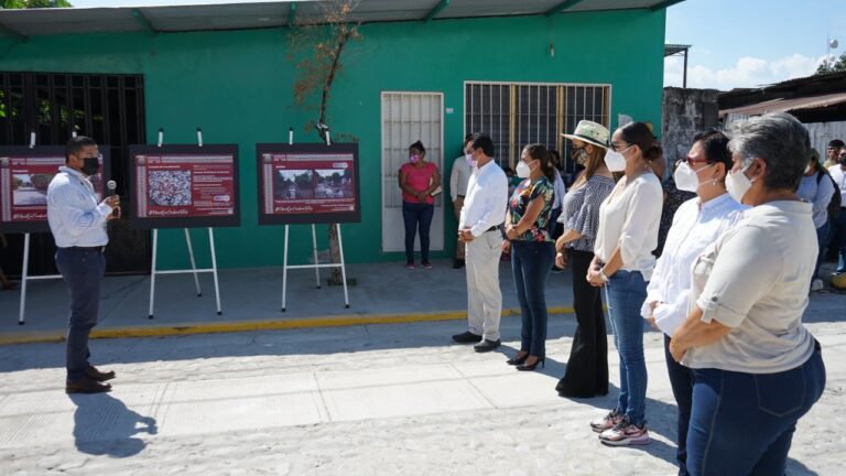 AYUNTAMIENTO DE TAPACHULA LE CUMPLE A PEDREGAL DE SAN ÁNGEL CON CALLES DE PAVIMENTO MIXTO