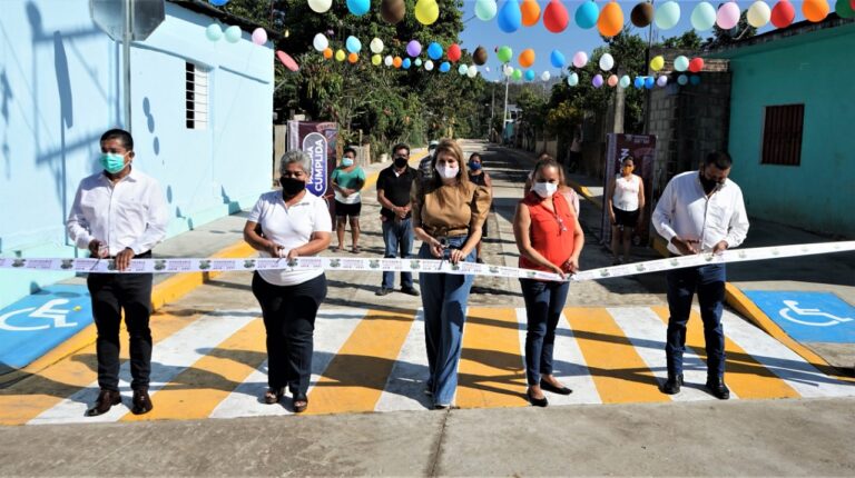 INAUGURA AYUNTAMIENTO DE TAPACHULA OBRA DE PAVIMENTACIÓN MIXTA EN COLONIA “EL VERGEL”