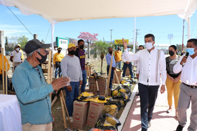 Inauguran pavimentación del bulevar principal de Cintalapa